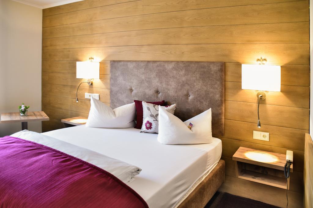 Gaestehaus Am Kurpark Шлирзее Екстериор снимка